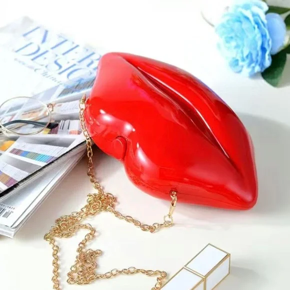 Kiss my Lips -Red Bag/Clutch - Picture 6 of 13